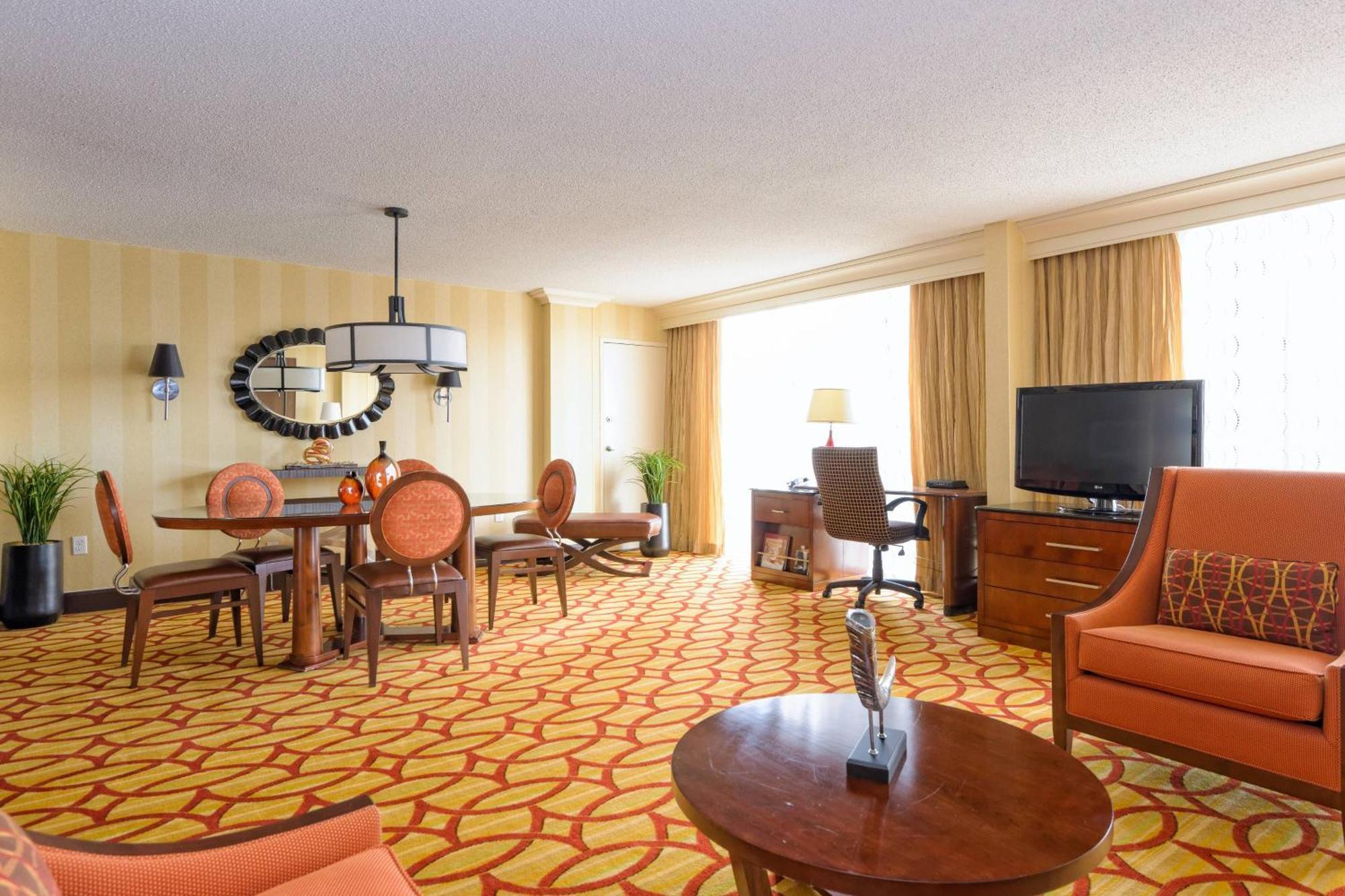 Houston Marriott West Loop By The Galleria Exterior photo